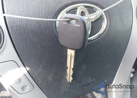 2014 Toyota Prius C Two из США, поврежденный, VIN JTDKDTB35E1081536